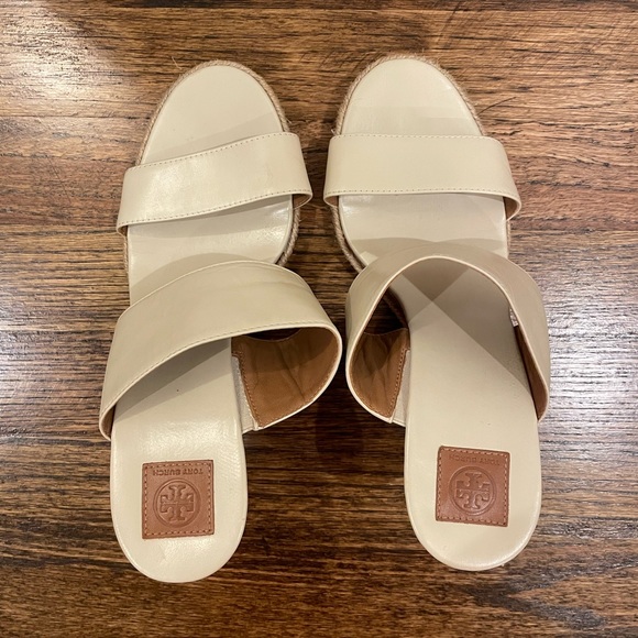 Tory Burch Shoes - Tory Burch | RAYA WEDGE MULE | Size 8 | Dulce de Leche (Cream) Color